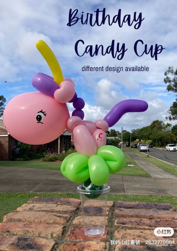 Balloon candy cup with Unicorn animal on top